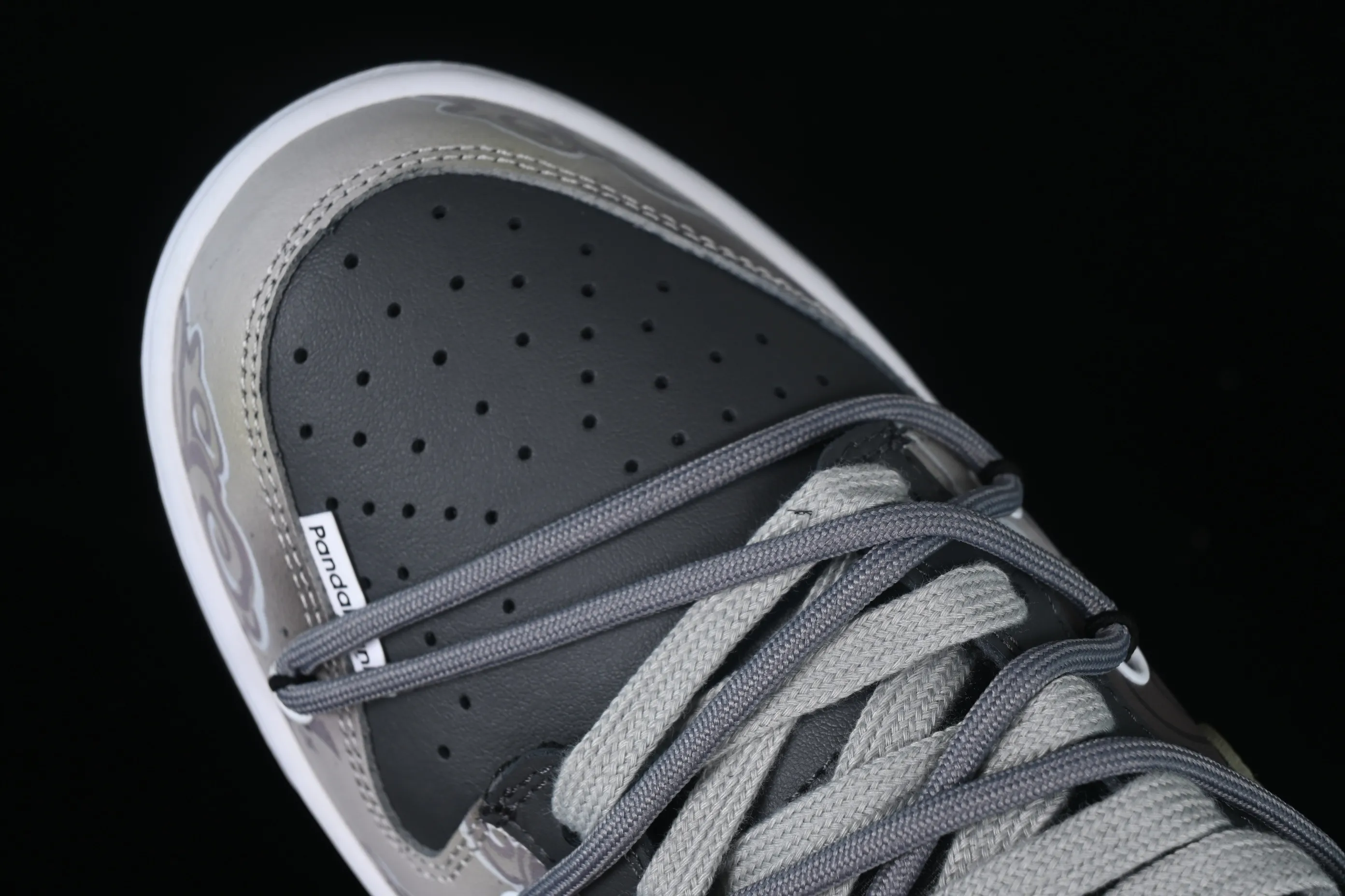 All categories Nk SB Dunk Series Nk SB Dunk Low Low-top sneakers Nk SB Dunk Low Lot "Tide" Panda Prank-Moon Tie Rope SB Dunk Series low-top casual sports skateboard shoes FD1232-001